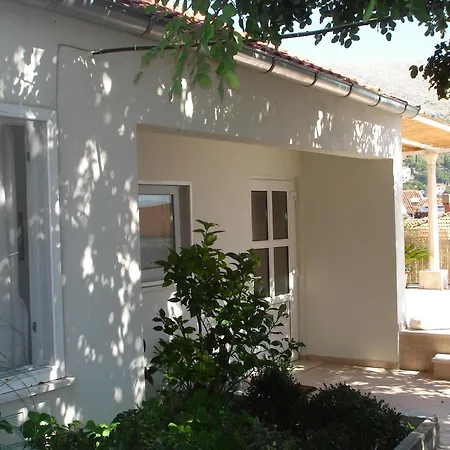 Lidija Mit Terrasse Und Meerblick *